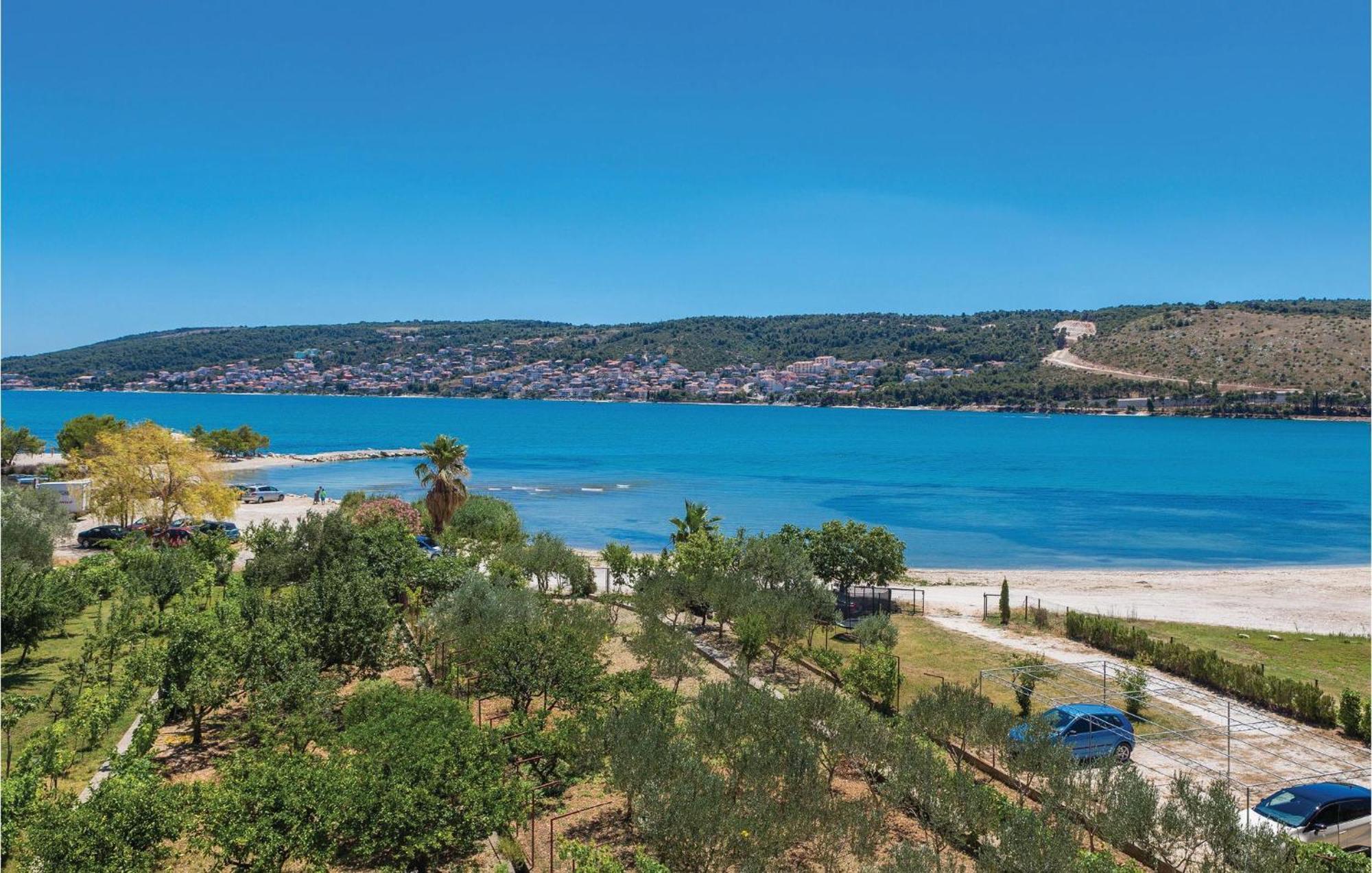 3 Bedroom Gorgeous Apartment In Trogir Exterior photo