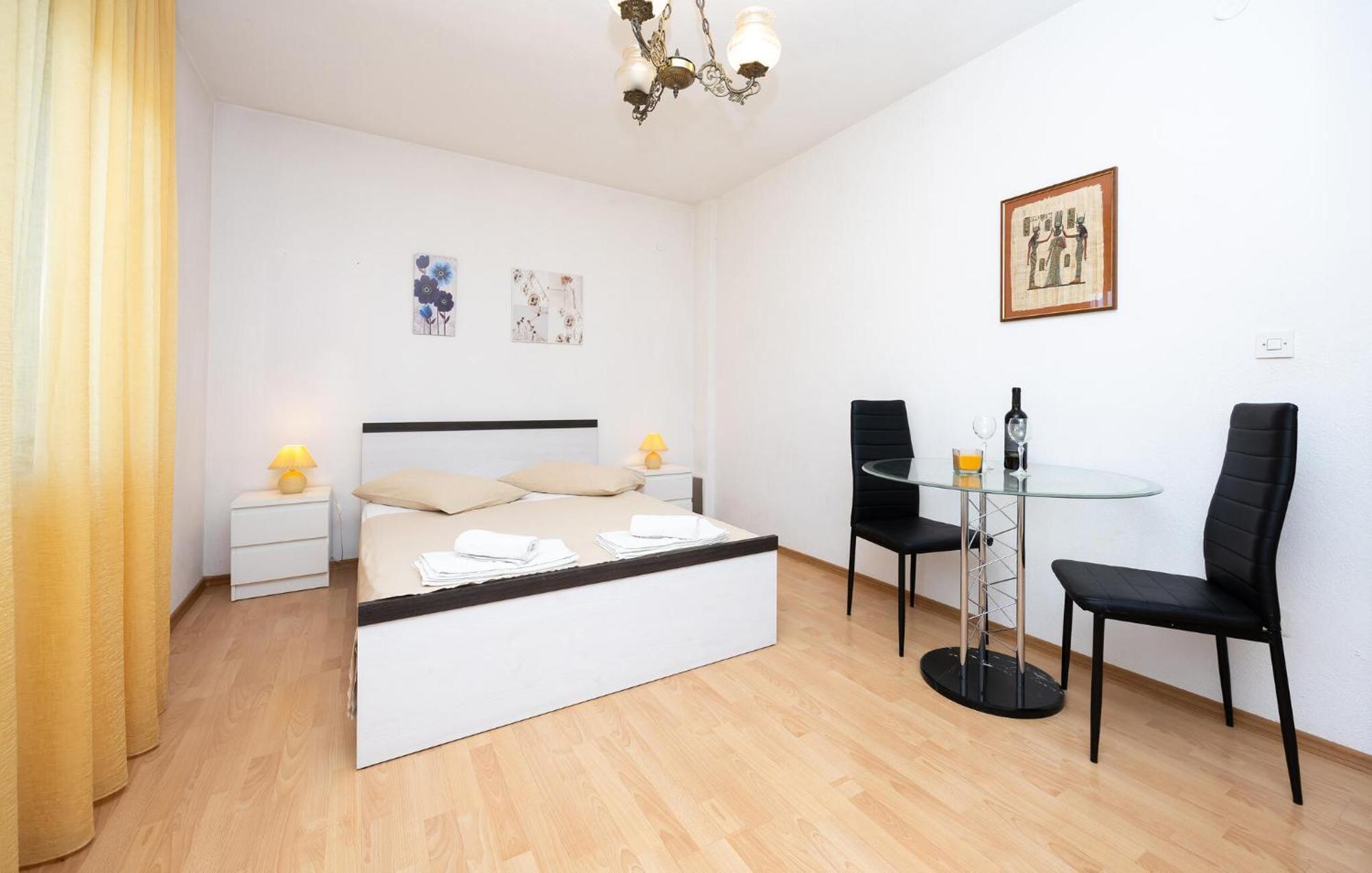 3 Bedroom Gorgeous Apartment In Trogir Exterior photo