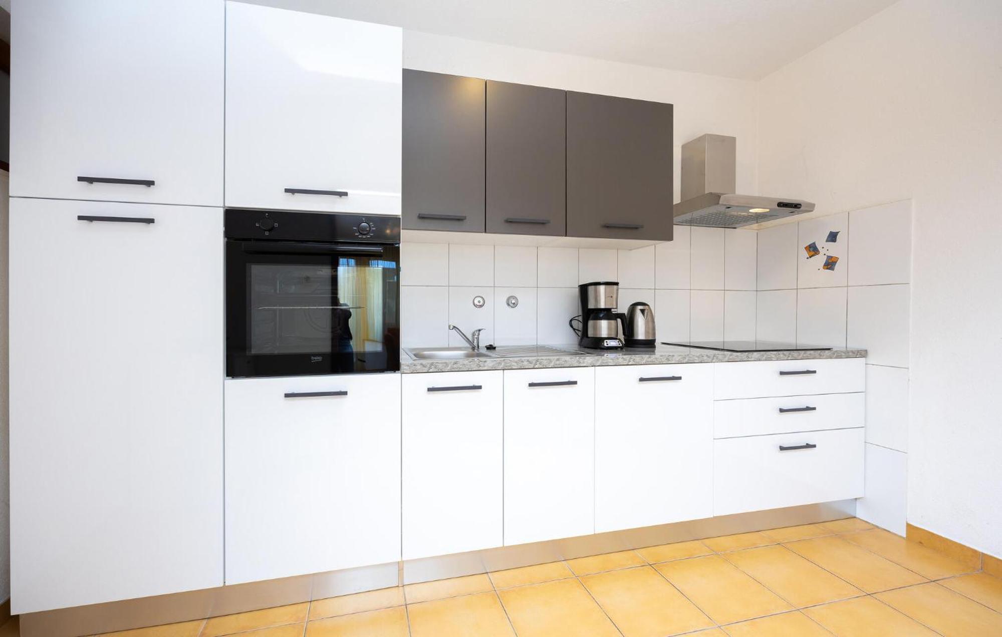 3 Bedroom Gorgeous Apartment In Trogir Exterior photo